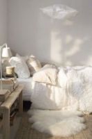 mooie witte slaapkamer
